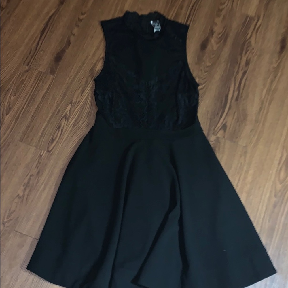 beautiful lace skater zip dress - windsor